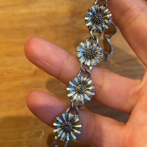 “Daisy Chain” Tennis Bracelet